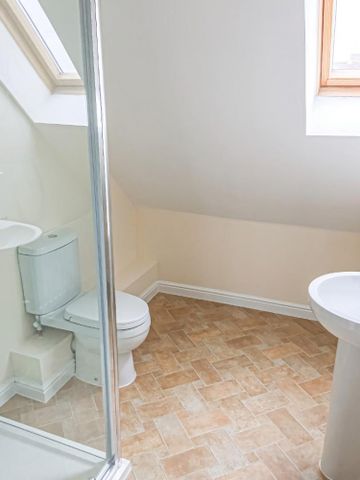 1 bedroom House To Let Total Size: 1777 SQ FT - Photo 4