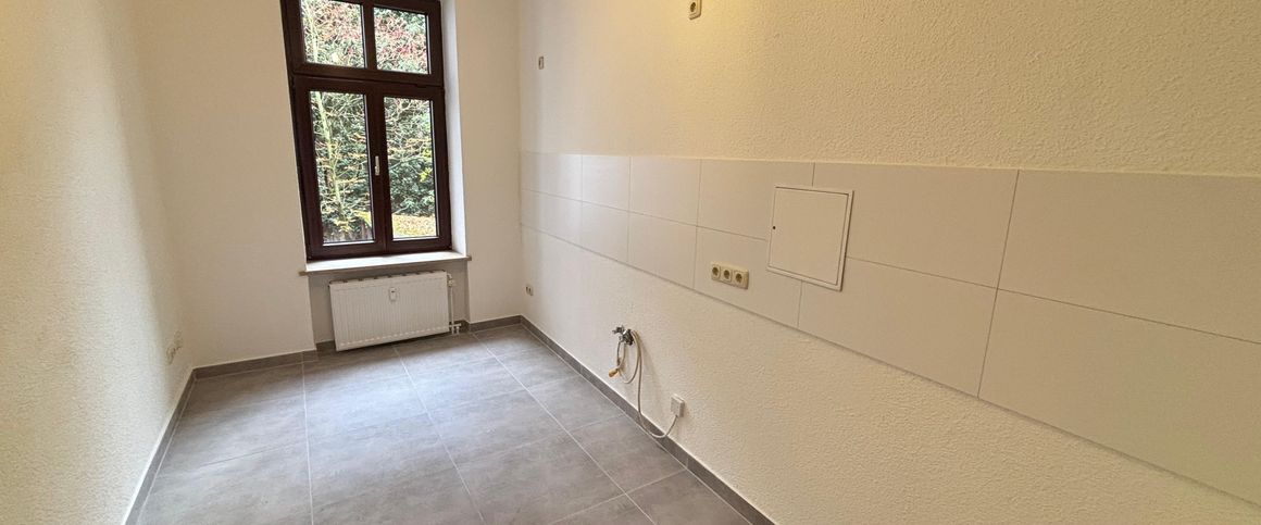 Charmante Altbauwohnung mit Stuckelementen und modernem Komfort - Photo 1