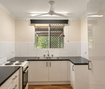 FRESHLY RENOVATED FAMILY HOME - Photo 3