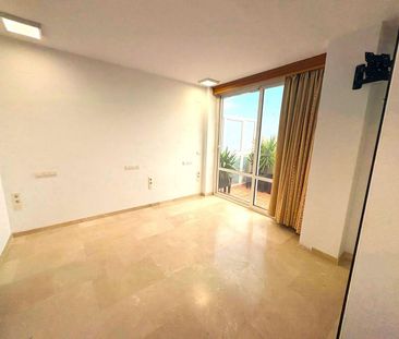 Penthouse in Torremolinos - Photo 1