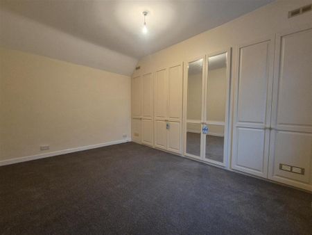 2 bedroom semi-detached house to rent - Photo 4