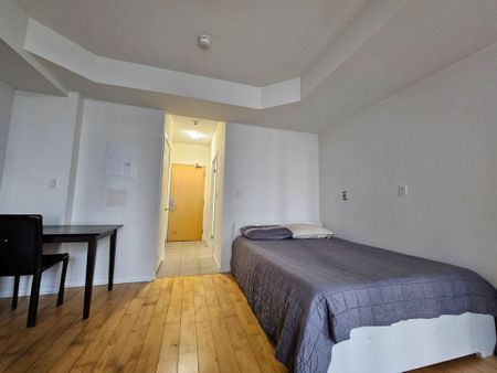 For Lease - 65 Bremner Boulevard Unit# 1303, Toronto, Ontario - Photo 2