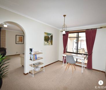 SOLID FAMILY HOME - Photo 1