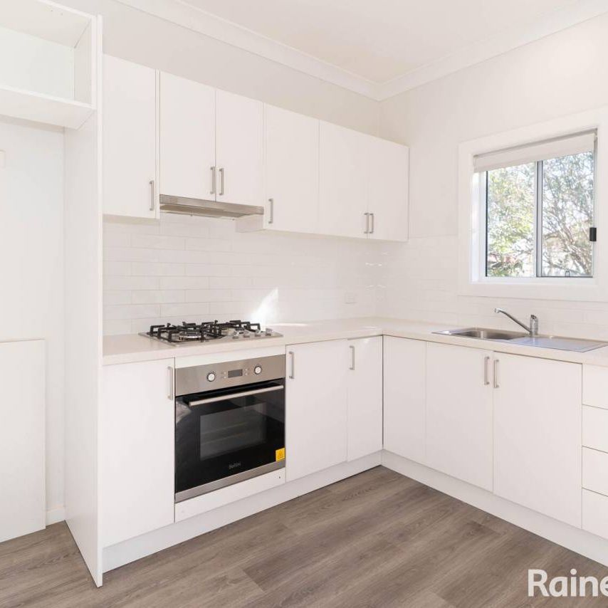 COSY HOME IN MOUNT AUSTIN - Photo 1