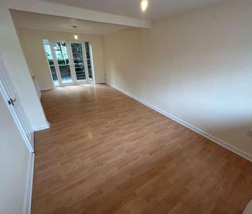 Surfeit Hill Road, Cradley Heath, West Midlands, B64 - Photo 5