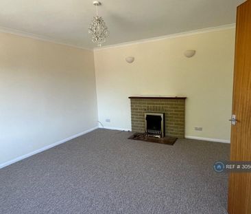 3 bedroom bungalow to rent - Photo 1