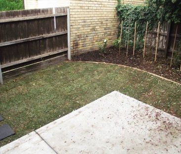 2/2 Ascot Court, Glen Waverley - Photo 5