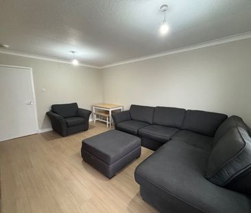 2 Bed Flat, Dundee Drive, G52 - Photo 3