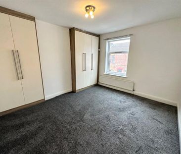 3 bedroom terraced house to rent - Photo 6