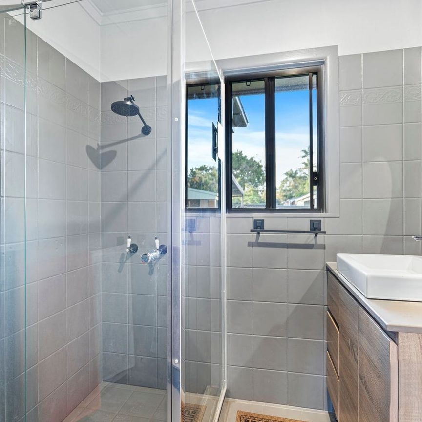 Bayside Family Living - Photo 1