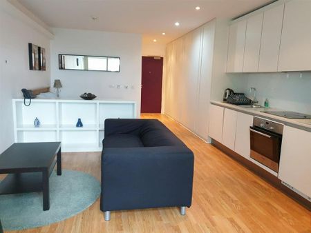 Studio to rent - Photo 5