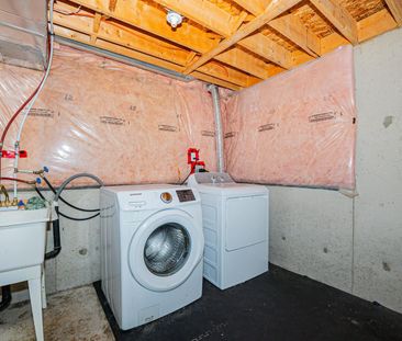 For Lease - 100 Bushmill Circle, Brampton, Ontario - Photo 6