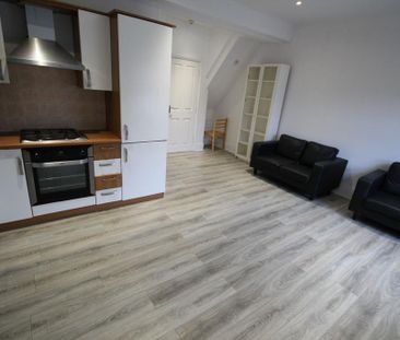 3 bedroom maisonette to rent - Photo 6