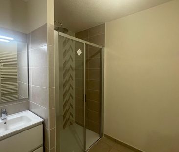 Location Appartement 3 pièces 66m² ALBI 81000 - Photo 2