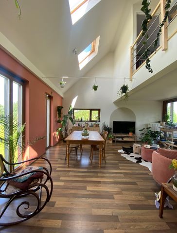 Duplexappartement met aangename overdekt ruim terras - Photo 3