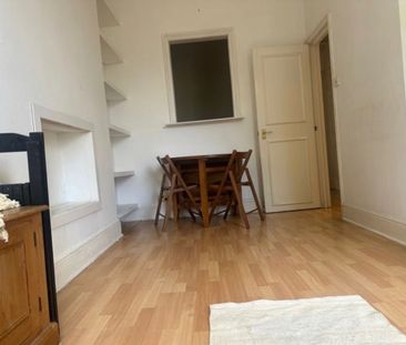 2 Bed Flat, Netherwood Road, W14 - Photo 5