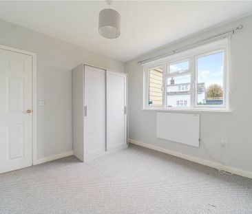 3 bedroom bungalow to rent - Photo 3