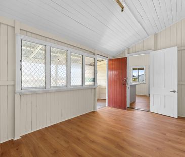 4 Bedroom Family Home - Photo 1