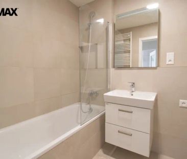 Pronájem bytu 2+kk s garážovým stáním, Pardubice - Čtvrť Nová Tesla - Fotografie 5