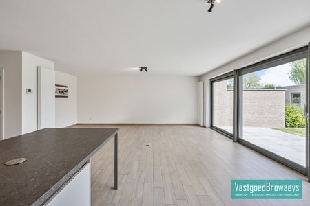 Gelijkvloersappartement met tuin en garage - Foto 5
