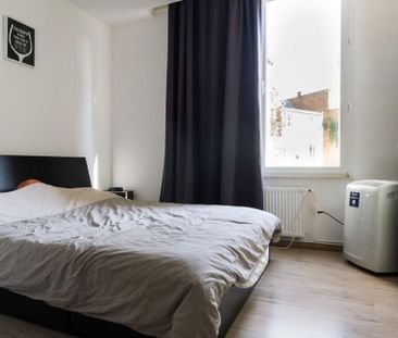 Appartement te huur in Antwerpen voor € 785 met 1 slaapkamer - Photo 4