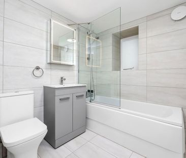 2 bedroom Flat To Let Total Size: 894 SQ FT - Photo 6