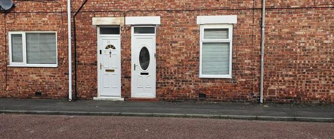 2 bedroom terraced house to rent - Photo 1