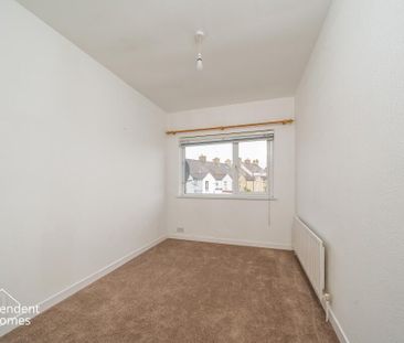 5 Coastguard Road, Larne, BT40 1AU - Photo 4