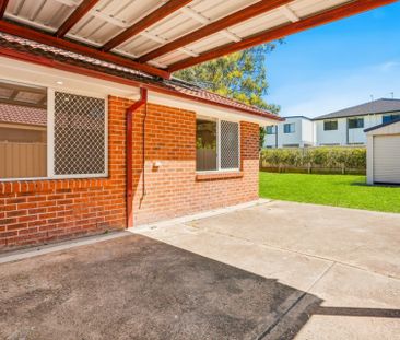 Stunning Home - Great Location! - Photo 4
