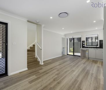 Brand new three bedroom townhouse with ducted air conditioning - Photo 1