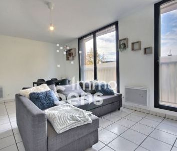Location appartement - Lille SAINT MAURICE /PELLEVOISIN - Photo 3