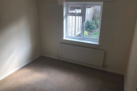 Kennedy Close - Photo 2