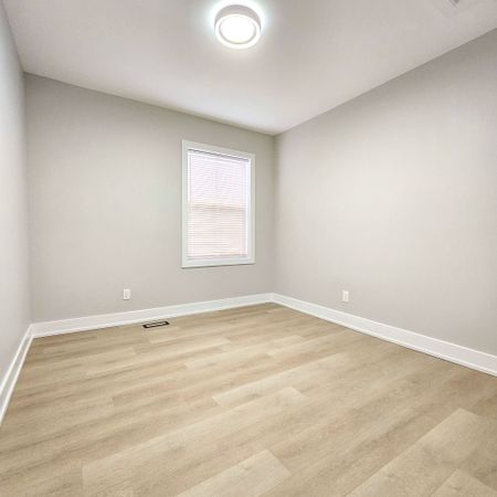For Lease - 167 Nairn Avenue, Toronto, Ontario - Photo 5