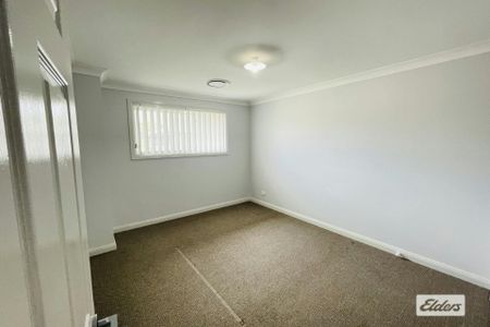 Near New Luxury house with 4 Bedrooms plus STUDY - Photo 4