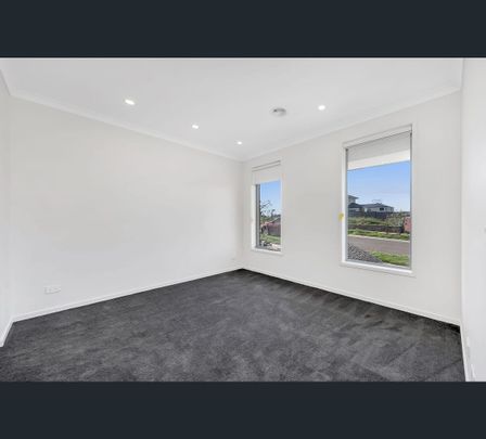 6 Danzig Street, Kalkallo, Vic 3064 - Photo 1