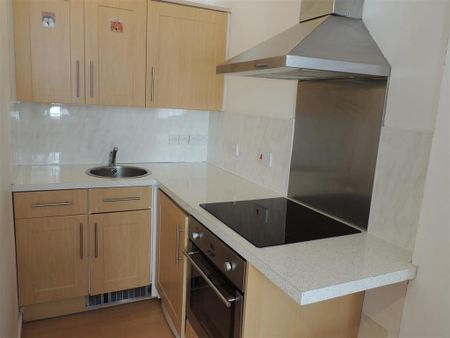 Studio to rent - Photo 4