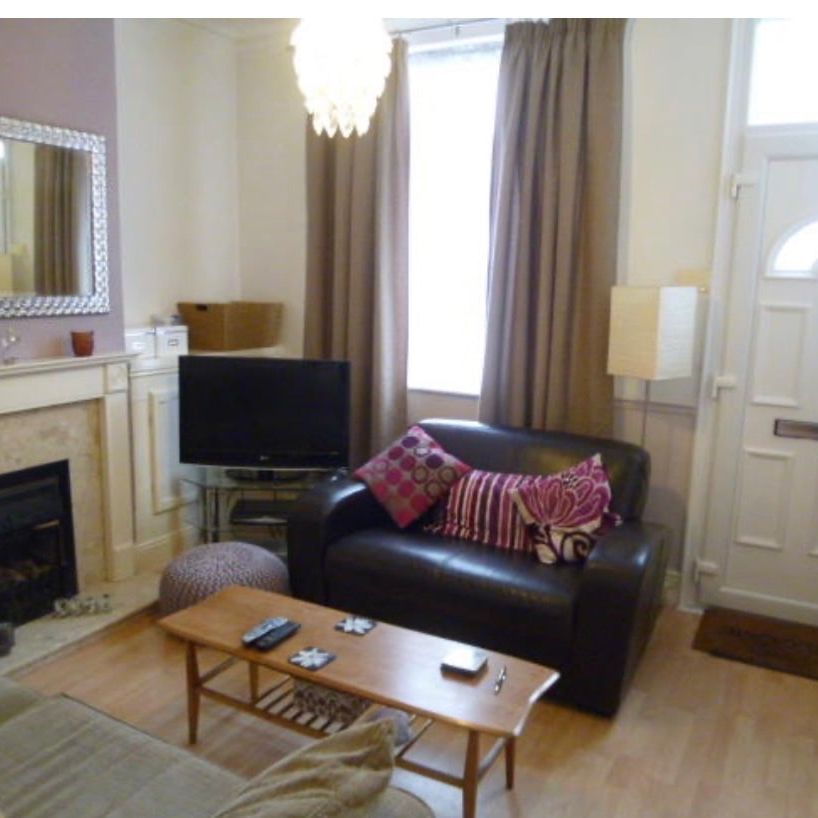 2 Bed Terraced House, Henton Road, LE3 - Photo 1
