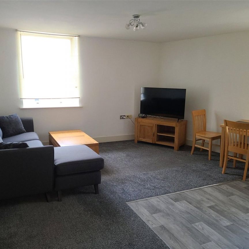 Textile Street, Dewsbury, West Yorkshire, WF13 - Photo 1