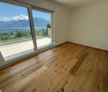 APPARTEMENT DE 2,5 PIÈCES EN ATTIQUE AVEC VUE PANORAMIQUE SUR LE LAC - Photo 1