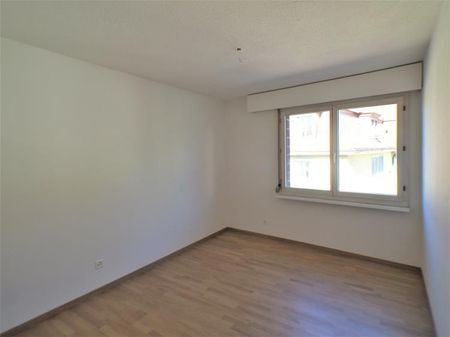 Schöne 3-Zimmerwohnung mit Balkon in Zürich - Photo 2