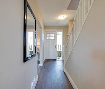 19 Cedar Street town house — Ajax, ON (3-Bedroom) - 3 Bedroom - Photo 3