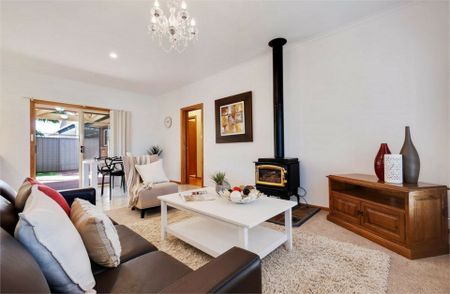Stylish Family Home in Prime Location - Photo 2
