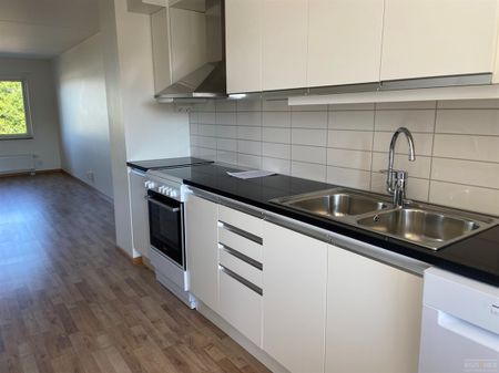 Kullavägen 45 - Photo 2