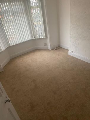 3 Bed Semi-Detached House, Abercorn Road, CV5 - Photo 1