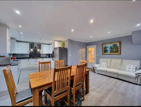 Room in a Shared House, Howard Road, IG11 - Photo 2