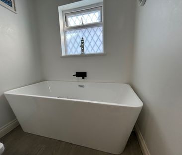3 bed end of terrace house to rent in Daimonds Lane, Teignmouth - Photo 4