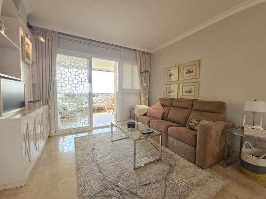 Middle Floor Apartment · Marbella - Photo 1