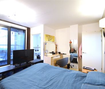 Masons Avenue, Croydon, Surrey, CR0 - Photo 3