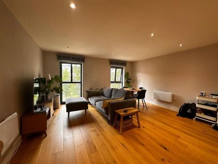 2 bedroom apartment to rent - Photo 4