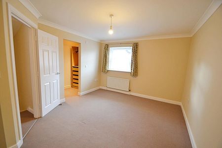 3 bedroom terraced house to rent - Photo 3